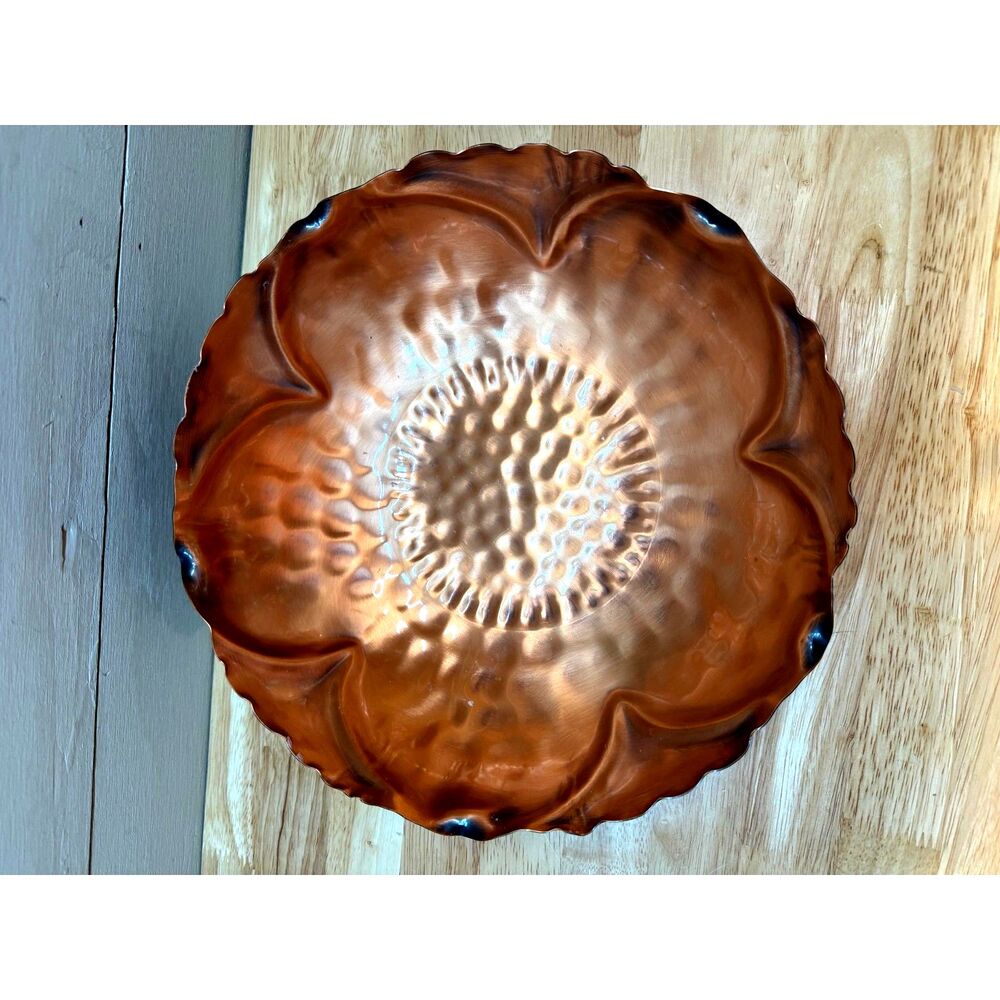 Vintage Gregorian Solid Copper Bowl Ruffled Edge Hand Hammered Flower Design - Picture 2 of 7